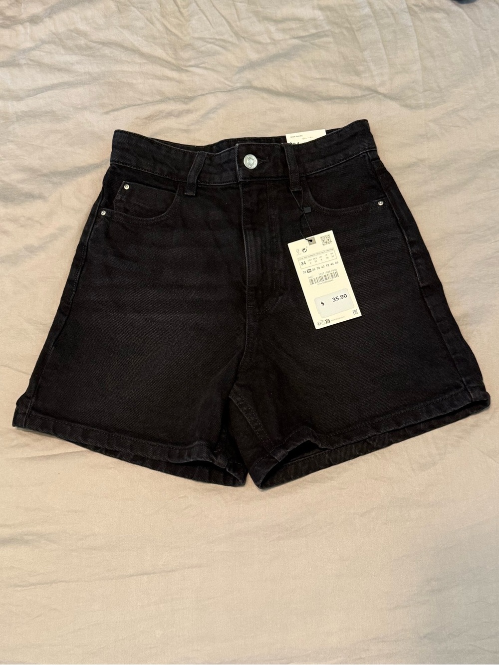 ZARA Black High Waisted Mom Fit Denim Shorts NWT Size 2